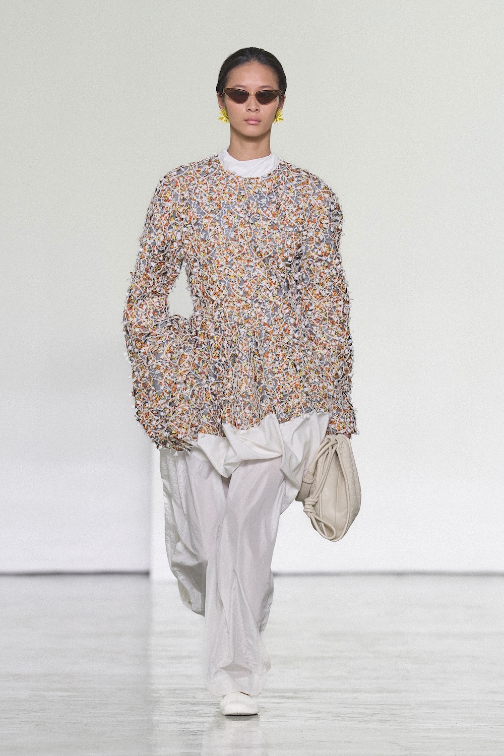 Bottega Veneta Finds Freedom in Lightness for Summer 2027 | JDEED